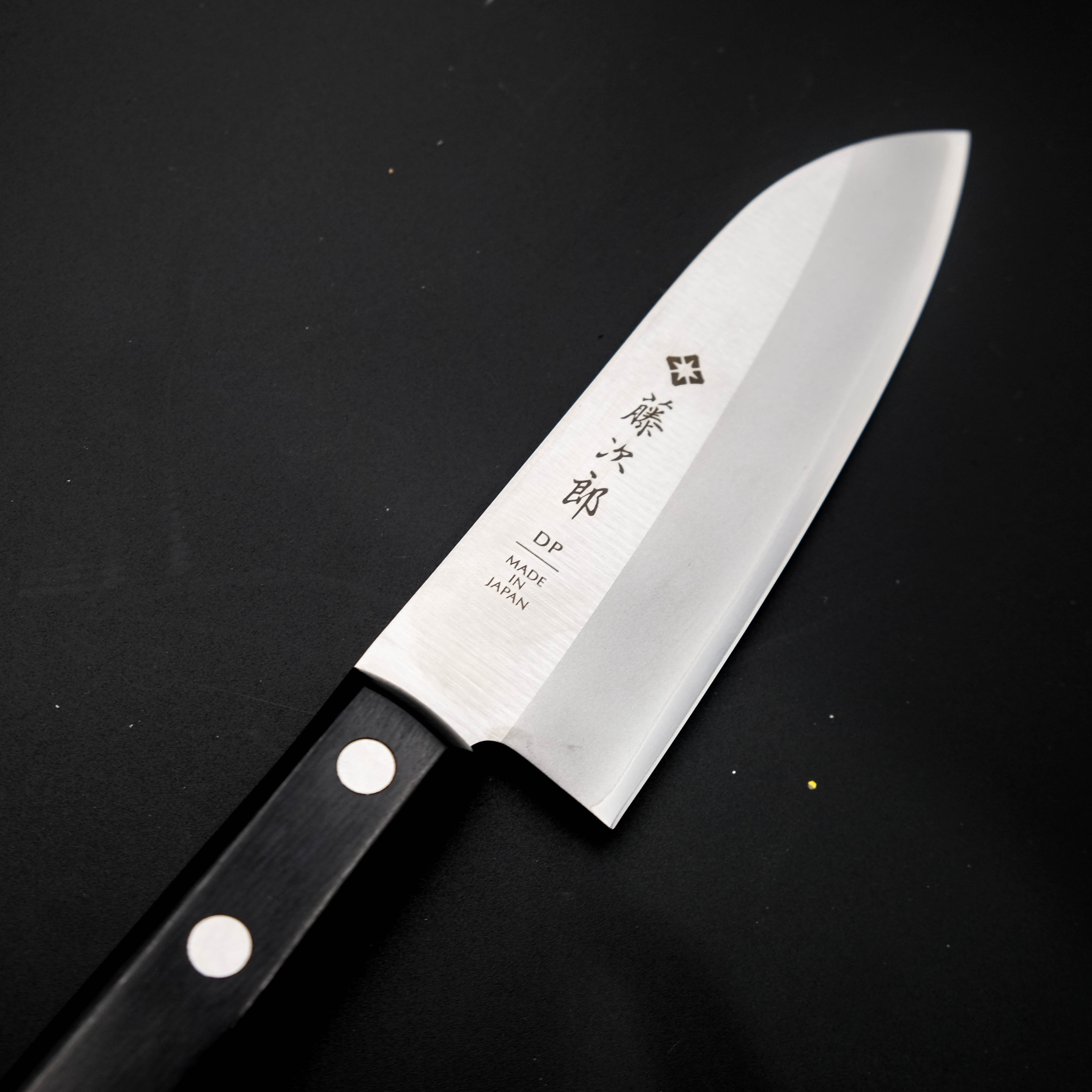 Dao bếp Nhật cao cấp Tojiro DP series 3 lớp Santoku F303 (140mm) - dao bếp Nhật chính hãng