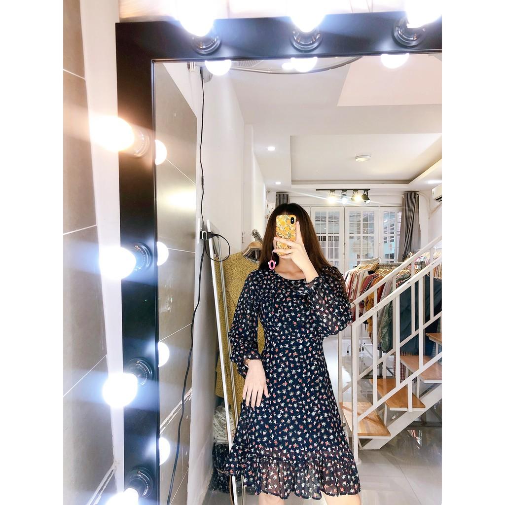 Đầm họa tiết cổ bèo