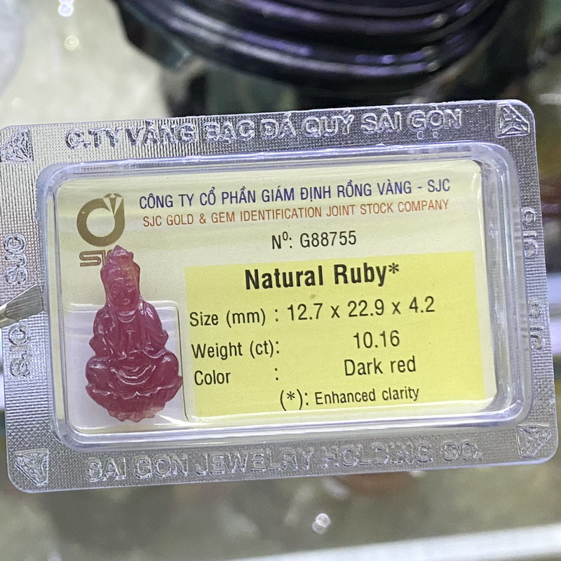 Quan Thế Âm Bồ Tát Ruby - Đá Phong Thủy Tự Nhiên