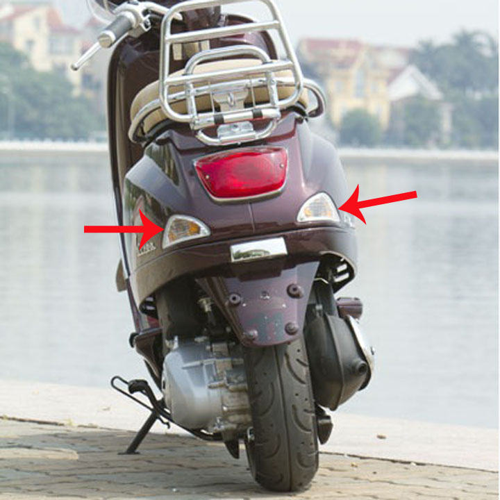 Bộ xi nhan sau kèm bóng đèn dành cho xe Vespa LX - TA1345