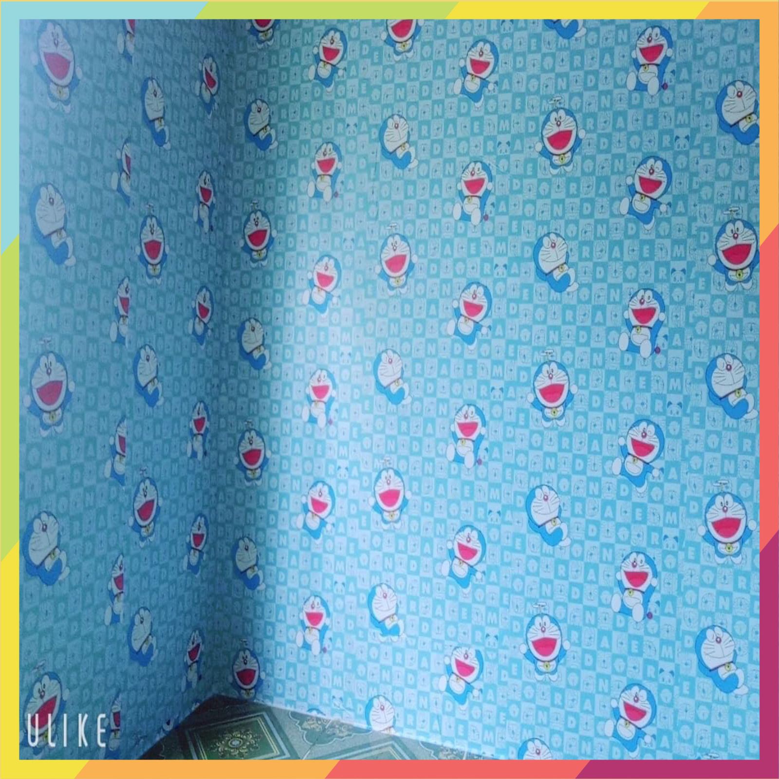 Giấy dán tường có sẵn keo, in hình doremon xanh, kích thước 0.45m x 10m / cuộn