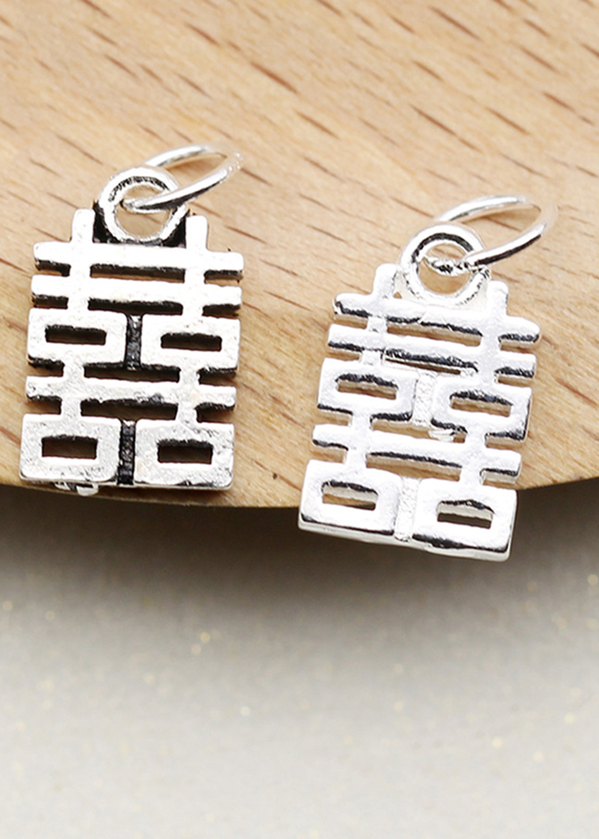 Combo 2 cái charm bạc chữ song hỷ treo - Ngọc Quý Gemstones