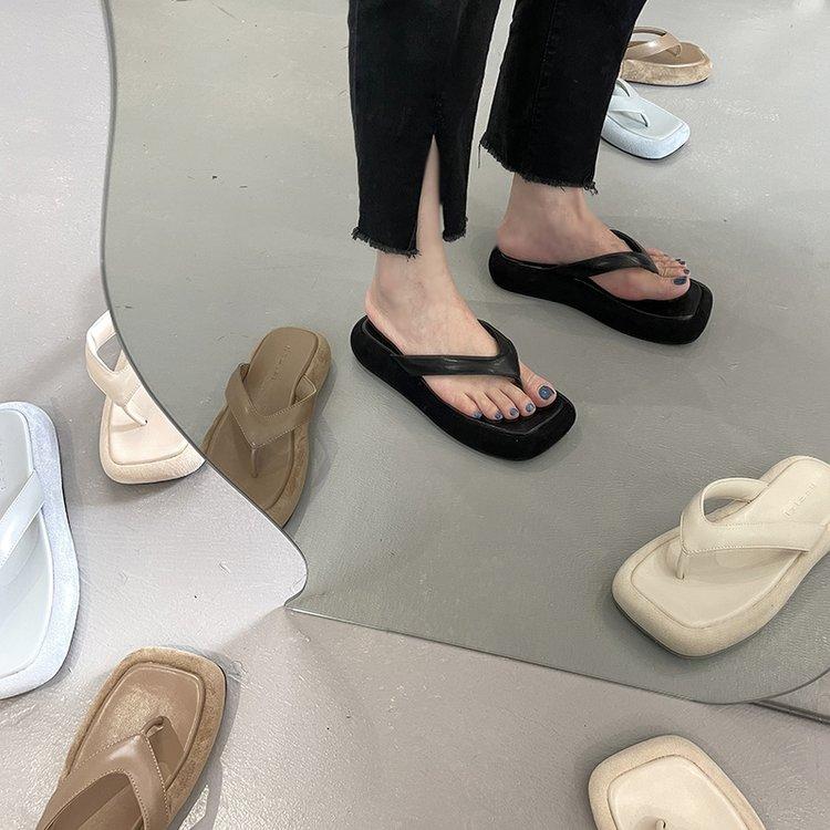 Ulzzang Middle Heel Comfortable Clip Flat Slipper Sandals