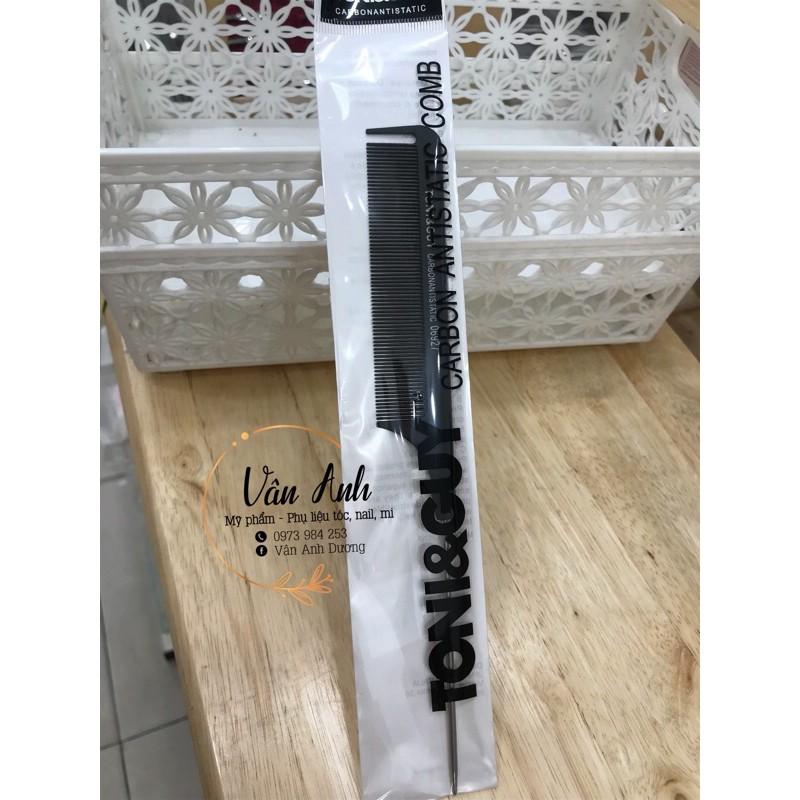 Lược Chia Tóc Đuôi Sắt Toni &amp; Guy