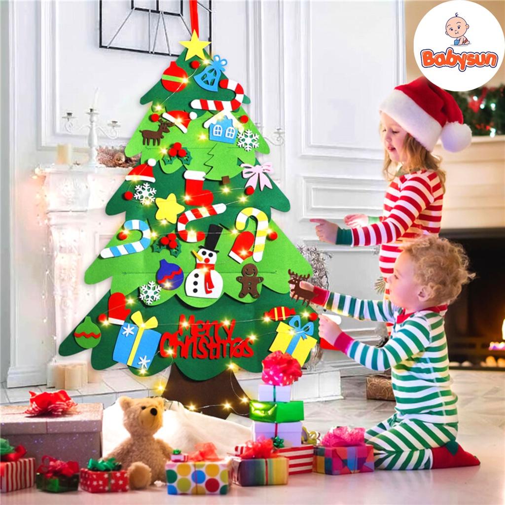 Cây thông noel vải nỉ có đèn led, đồ chơi cho bé trang trí giáng sinh kích thước 95x70cm