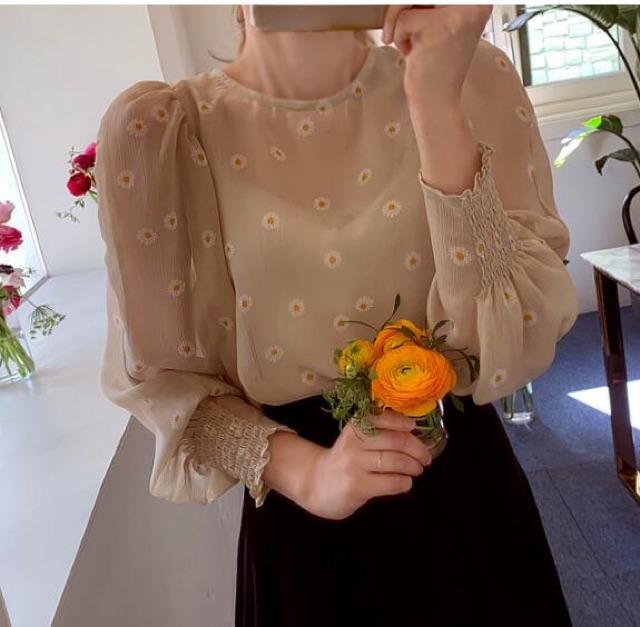 Áo sơ mi hoa vintage tay chun Ms2659