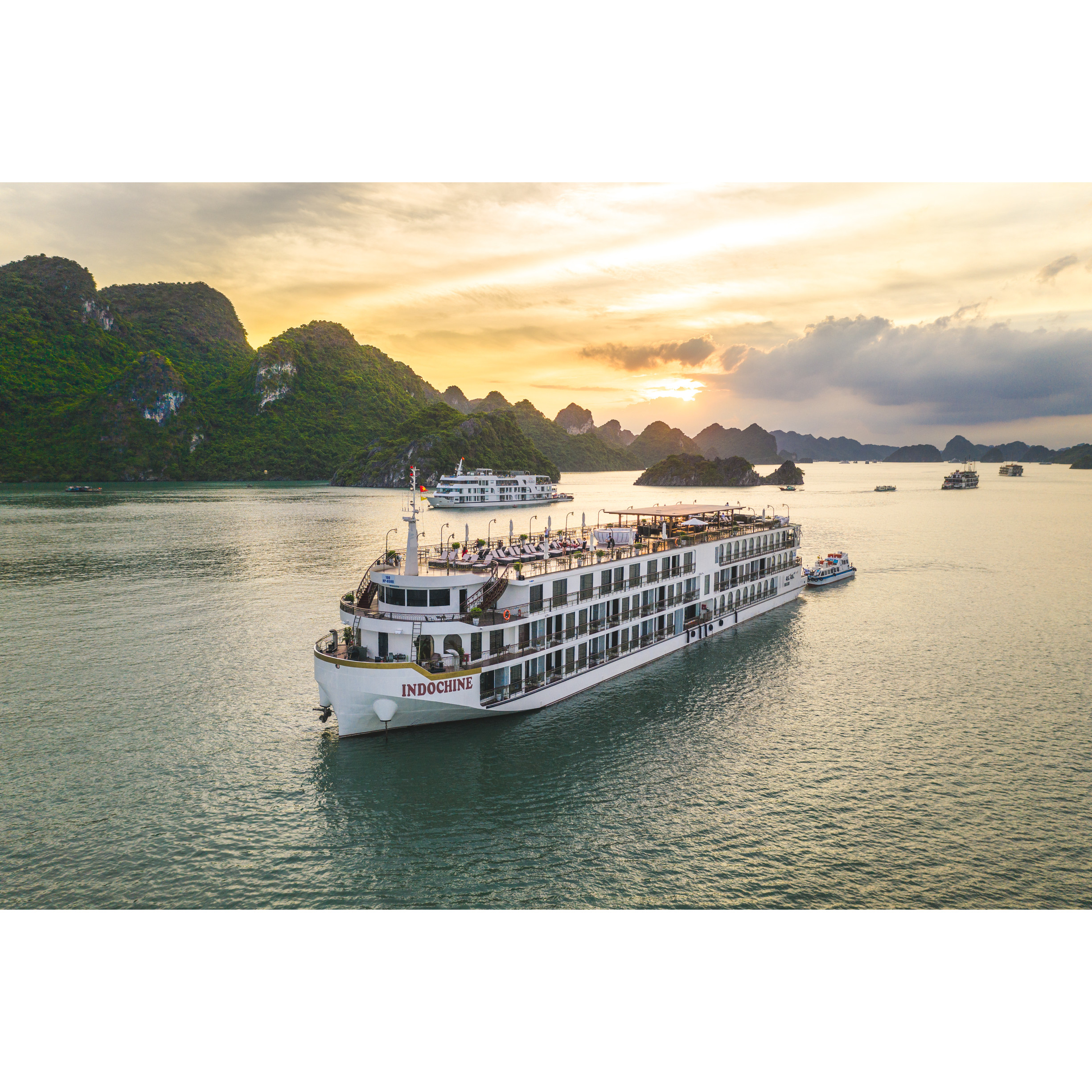 Du Thuyền Indochine Cruise 5* Hạ Long 2N1Đ, Khởi Hành Hàng Ngày