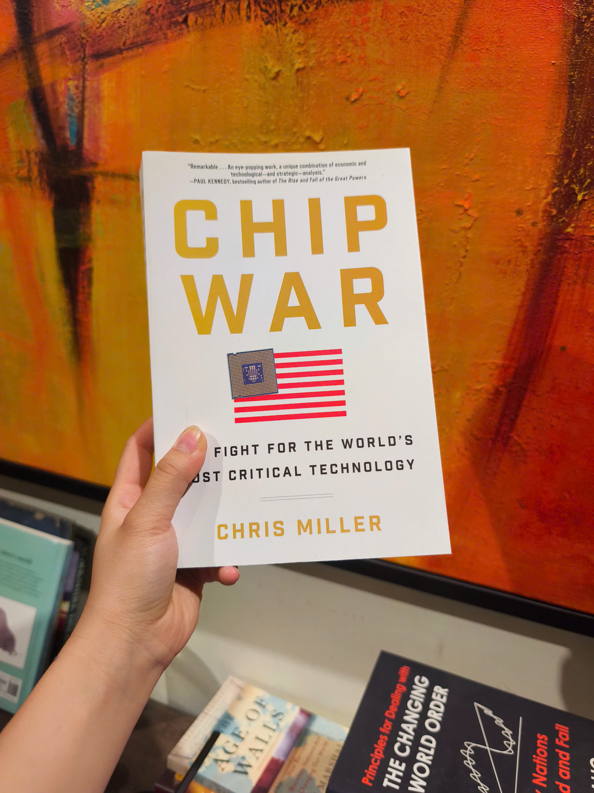 Sách - Chip War: The Fight for the World's Most Critical Technology by Chris Miller