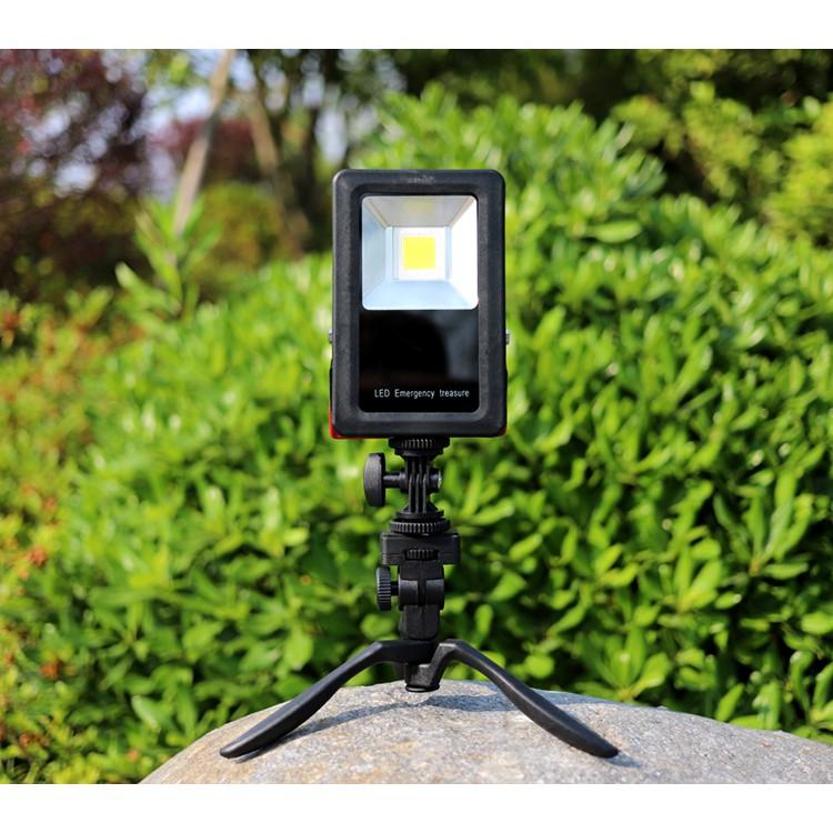 Đèn led siêu sáng sạc điện W813