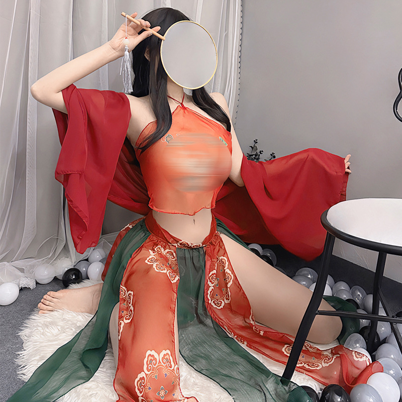 Cosplay váy ngủ cổ trang trên thiên đình