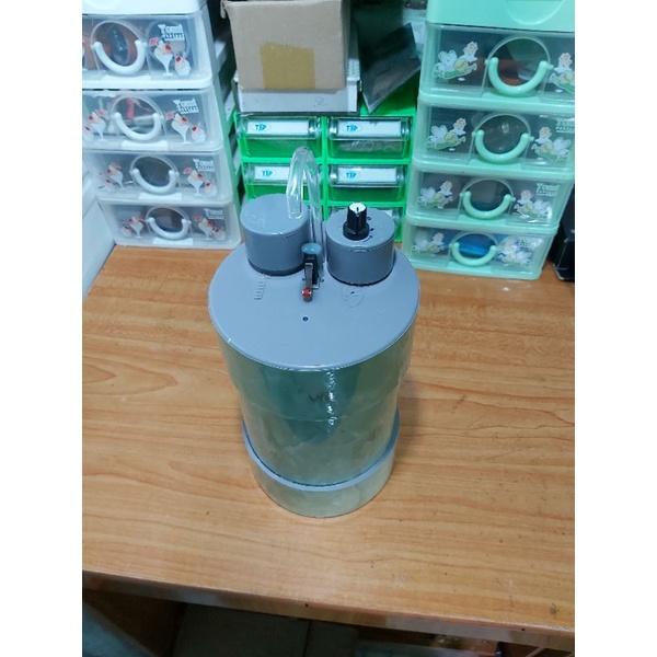 Bình đựng rót rượuu thông minh