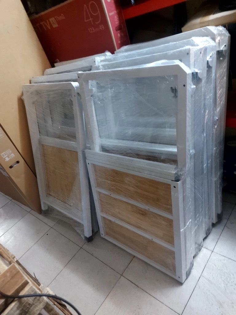 Kệ máy sấy máy giặt hộp 40.40 chịu tải 300Kg chống rung tốt