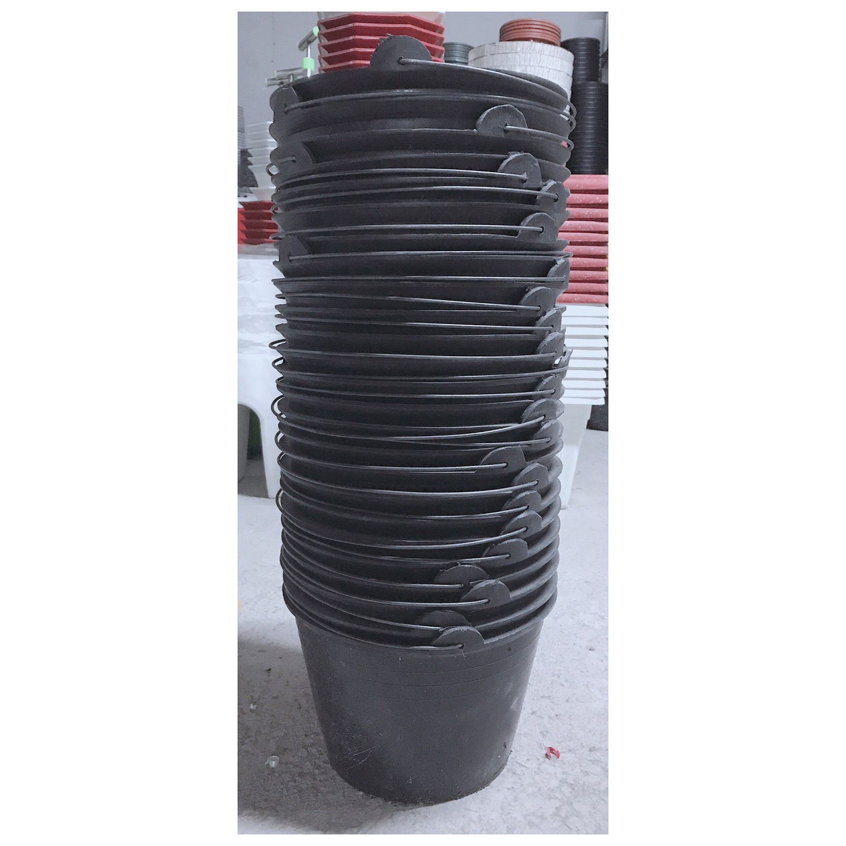 50 Xô vữa đen Đầu Trâu - Xô Nhựa Đựng Nước, Tưới Cây, Xách Hồ, Xách Vữa, Đựng Đồ, Có Quai Xách, Kích Thước 28x18Cm - Màu Đen