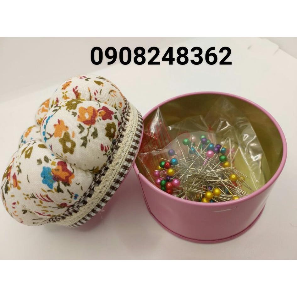 Hộp Ghim Kim nữ hoàng