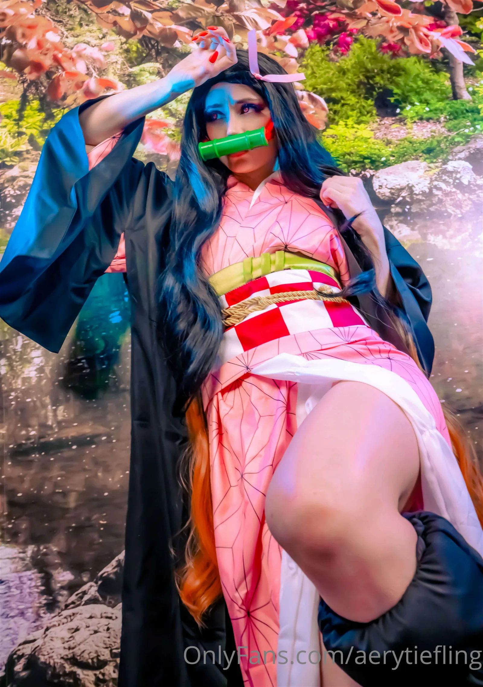 hình cosplay chapter 100 3