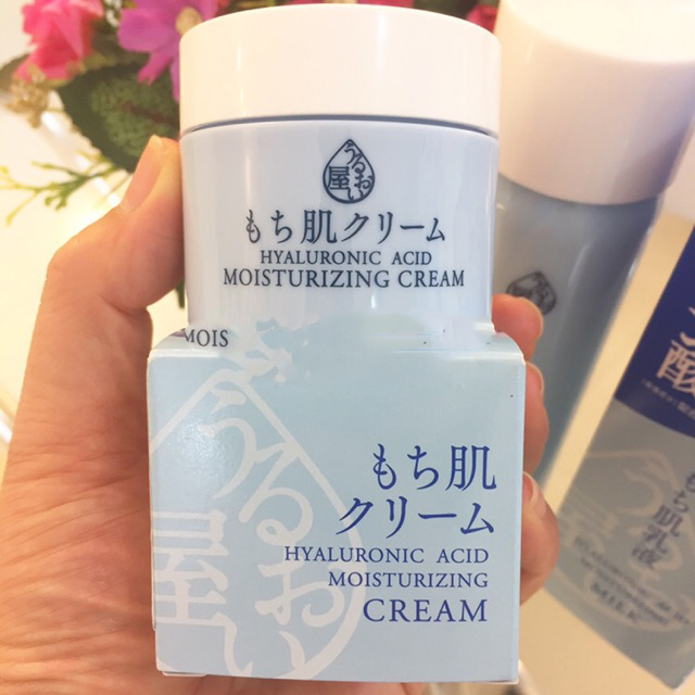 Kem đêm ngăn ngừa lão hóa Collagen Naris Hyaluronic Acid Moisturizing Cream Nhật Bản 48g + Móc khóa