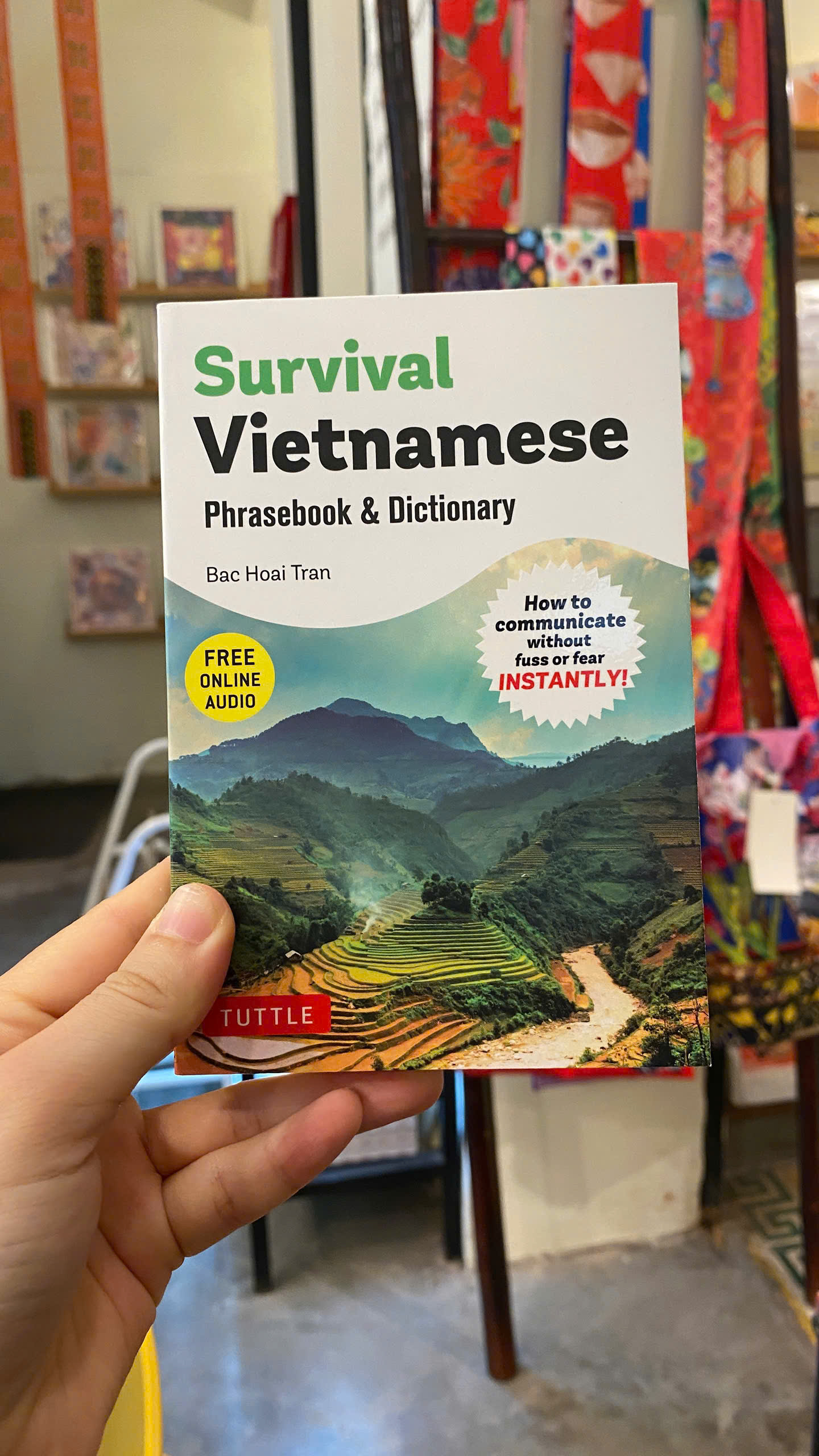 Sách - Survival Vietnamese Phrasebook & Dictionary | Từ điển Anh Việt / Khổ nhỏ bỏ túi / Nhập khẩu