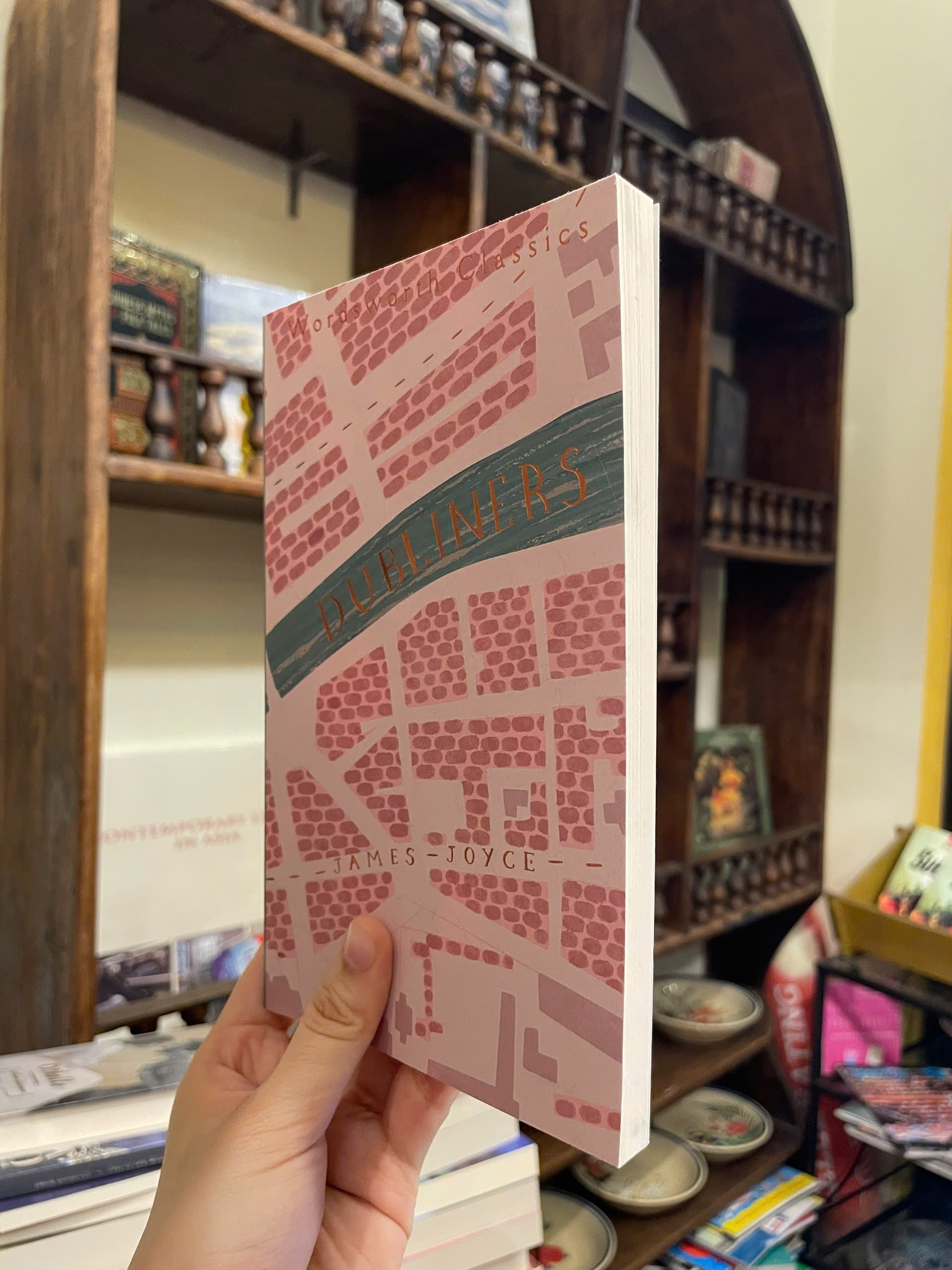 Sách - Dubliners by James Joyce - Classics/Fiction/Short Stories book in English - Sách Ngoại Văn