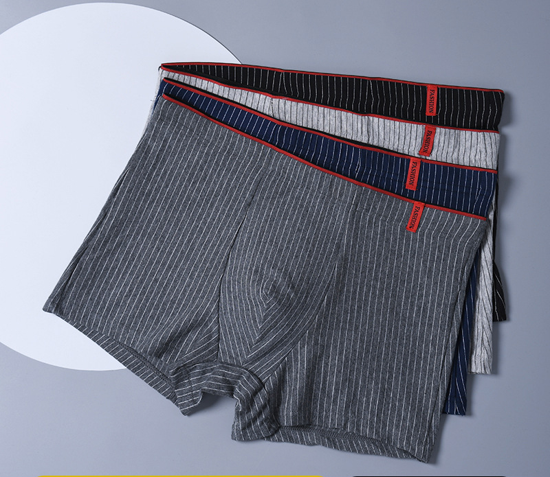 Một chiếc quần sịt boxer nam hoạt hình thông hơi thoáng khí GQ5959