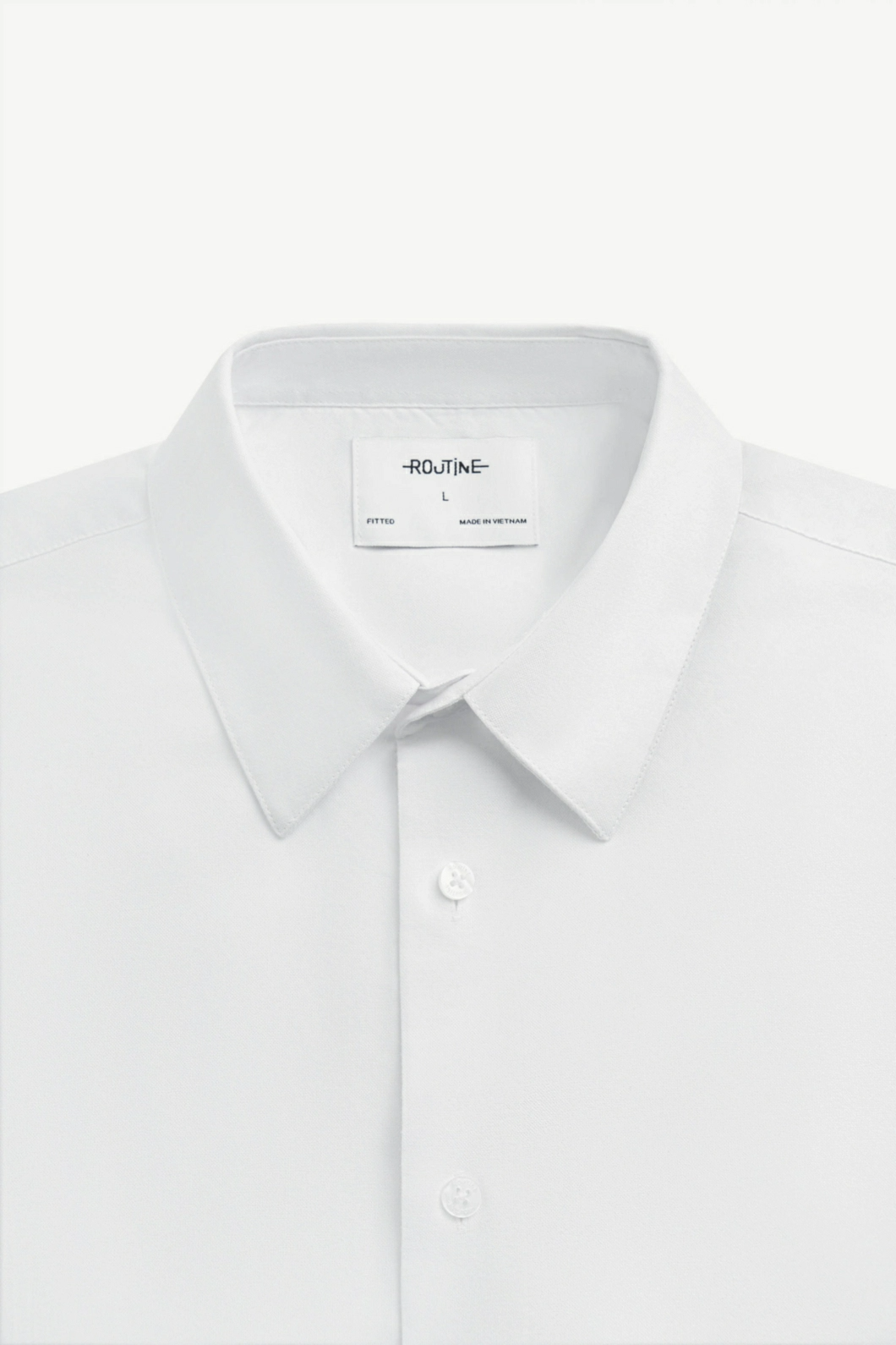 Áo Sơ Mi Nam ROUTINE màu trắng Easy Care Cổ Lớn Trơn Form Fitted - 10F24SHL004 | LASTORE MENSWEAR