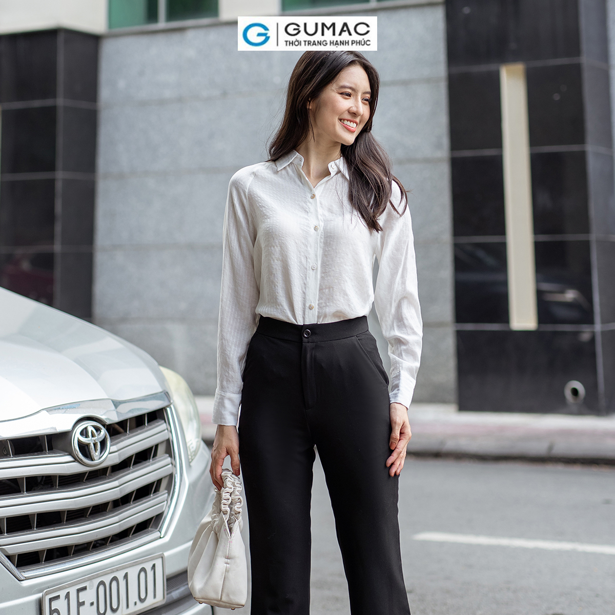 Áo sơ mi nữ tay dài tà lệch vải tơ mềm mát thời trang GUMAC AD06045