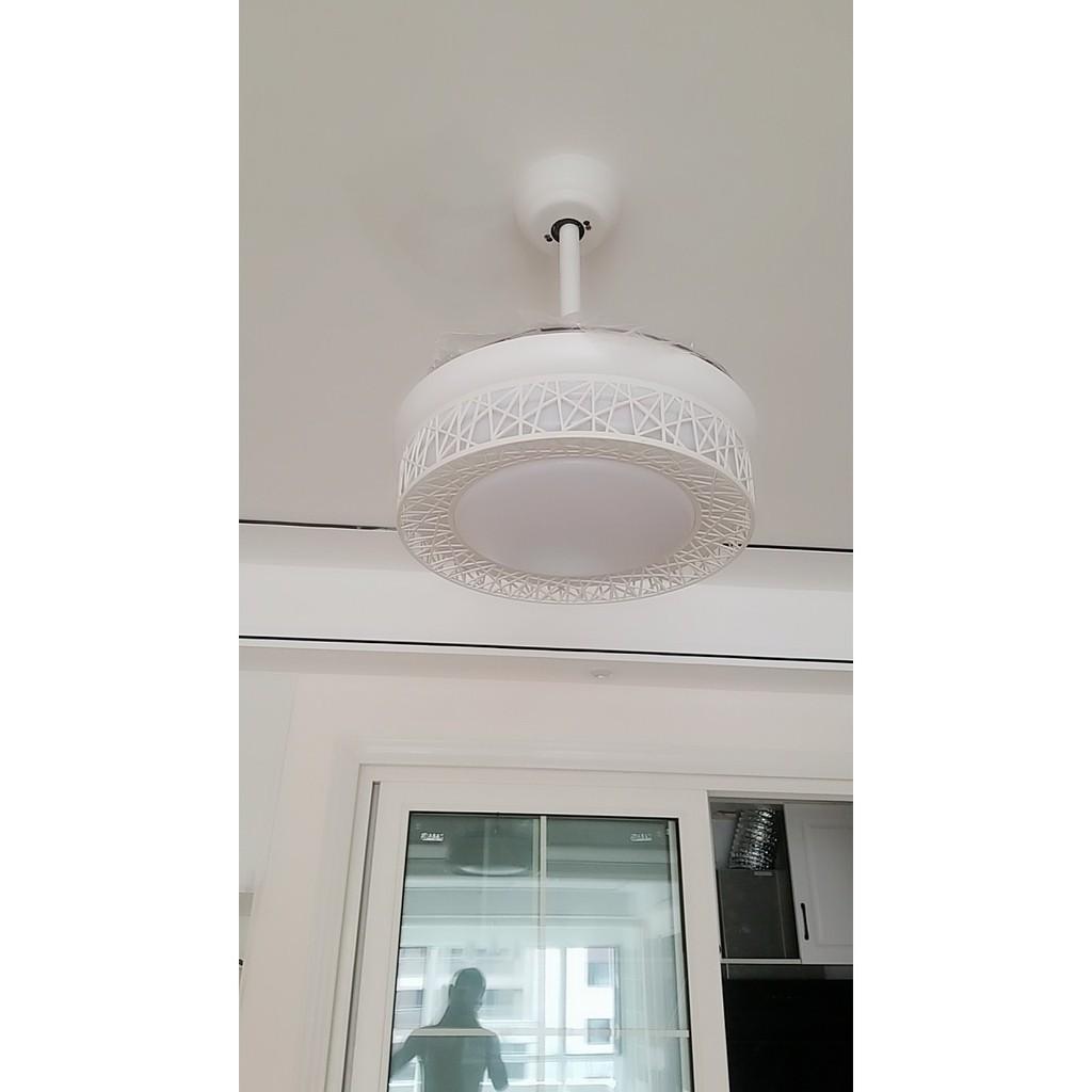 Đèn Quạt Trần Giấu Cánh Cụp Xòe Cao Cấp