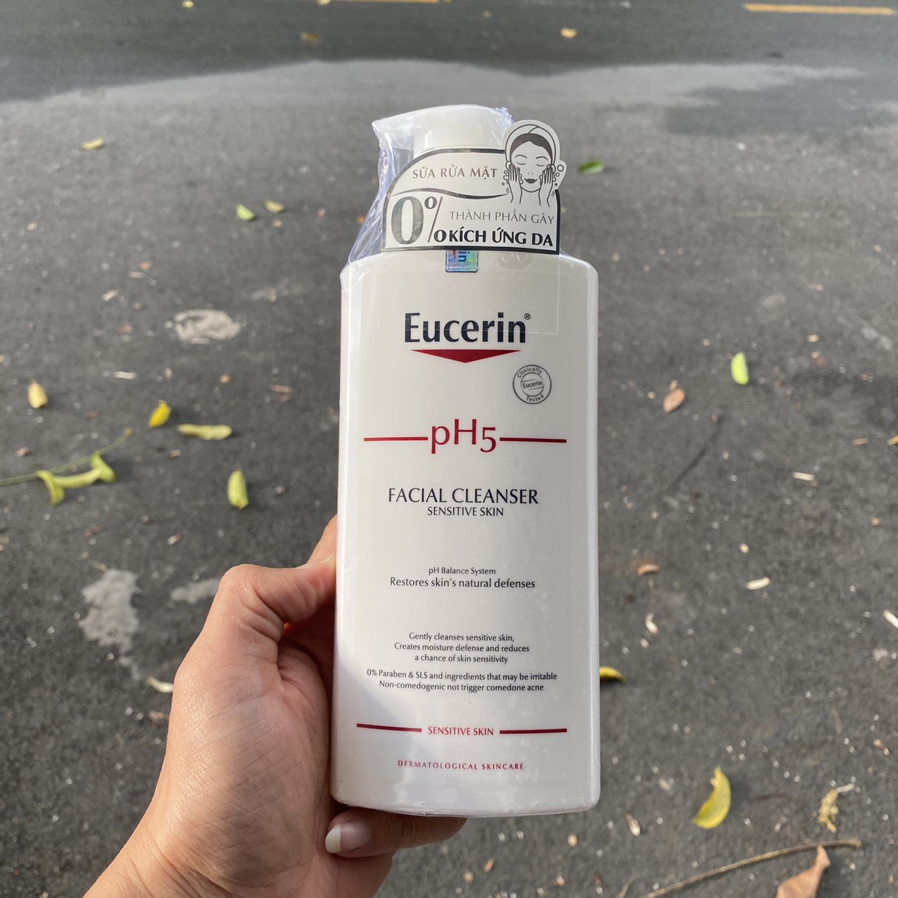 Sữa Rửa Mặt Da Nhạy Cảm Eucerin pH5 Facial Cleanser 400ml