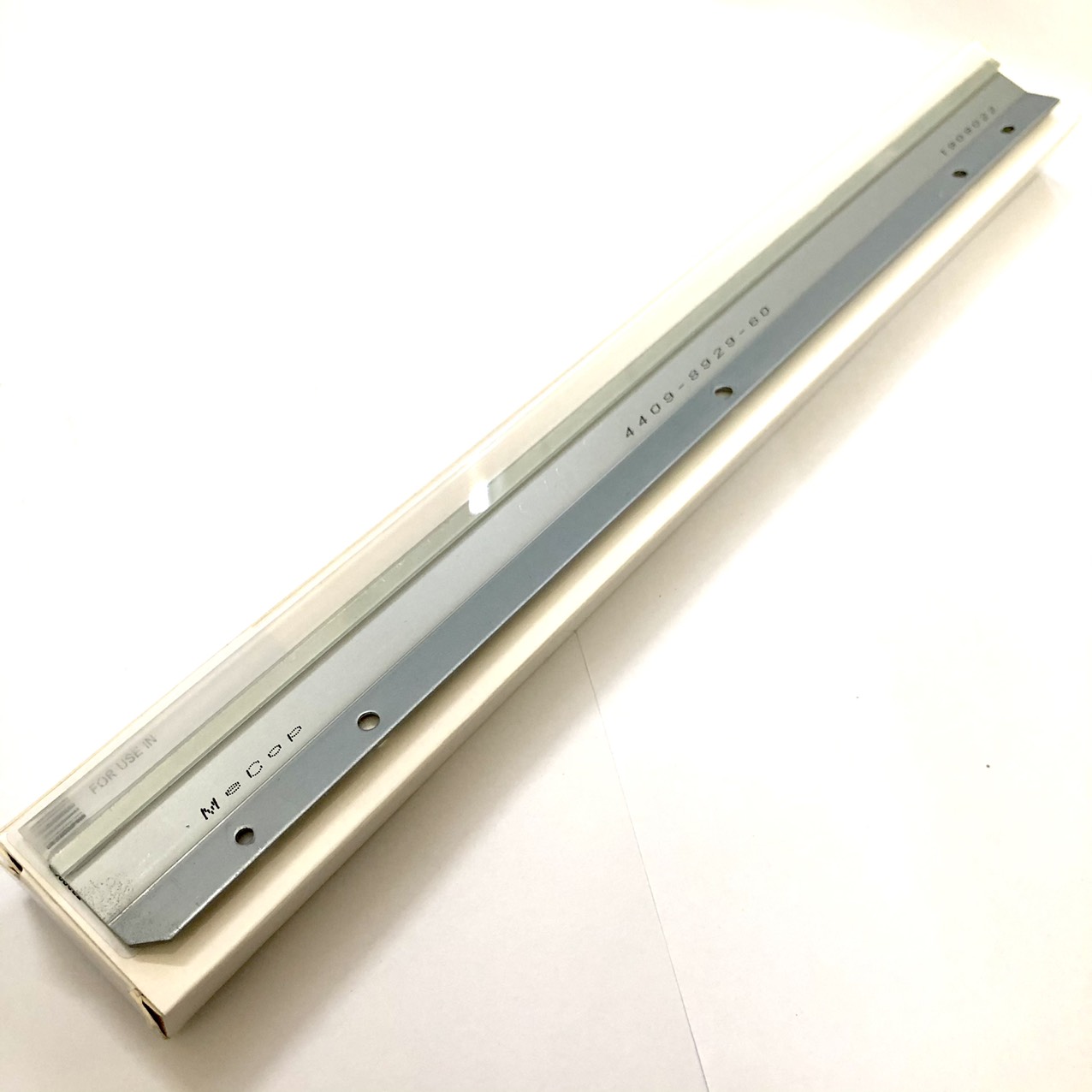 Gạt bell (gạt beo) Toshiba 655 CET: Dùng cho máy photocopy Toshiba E 550/ 650/ 600/ 720/ 723/ 850/ 853/ 555/ 655/ 556/ 656/ 756/ 856/ 657/ 857 ( HA - Hàng nhập khẩu )