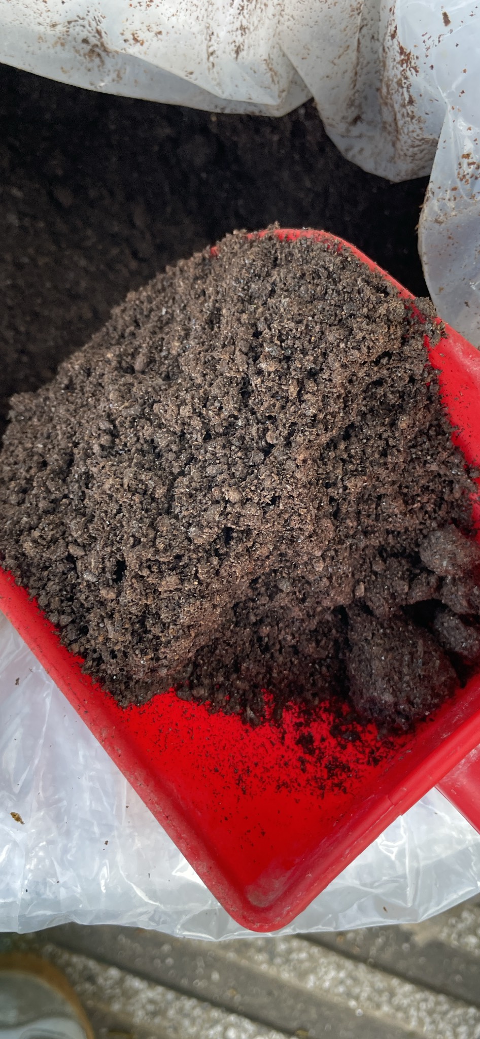 Phân DƠI hữu cơ gói 1kg đã xử lý và ủ hoai