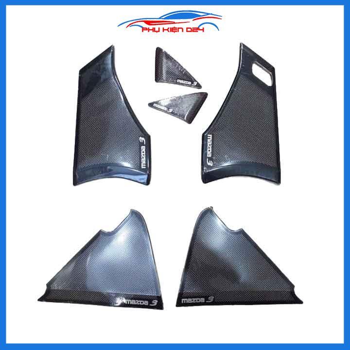 Bộ ốp màng loa vân Titan cho xe Mazda 3 2020-2021-2022 chống xước trang trí nội thất ô tô