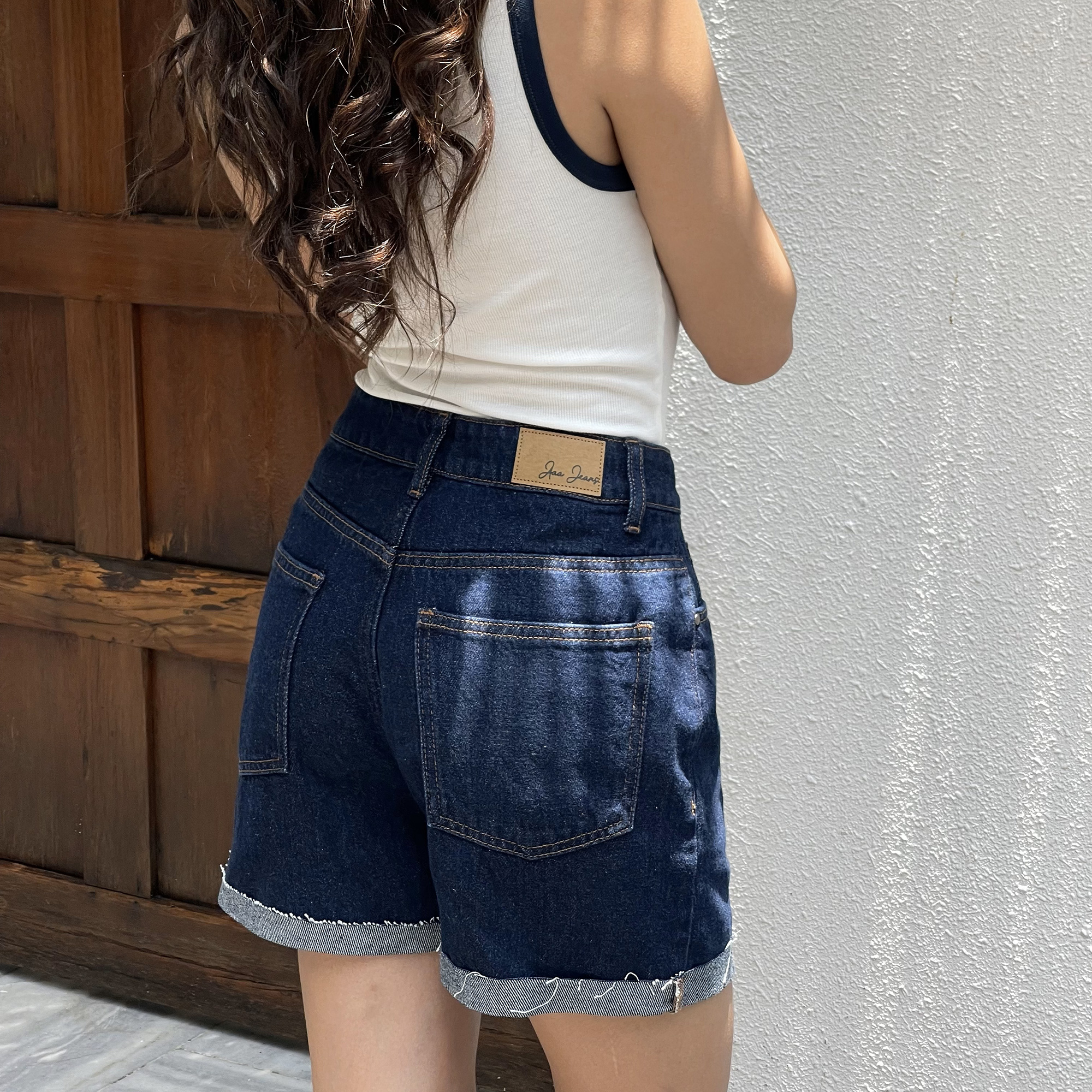 Quần denim short lưng cao cutoff Aaa Jeans