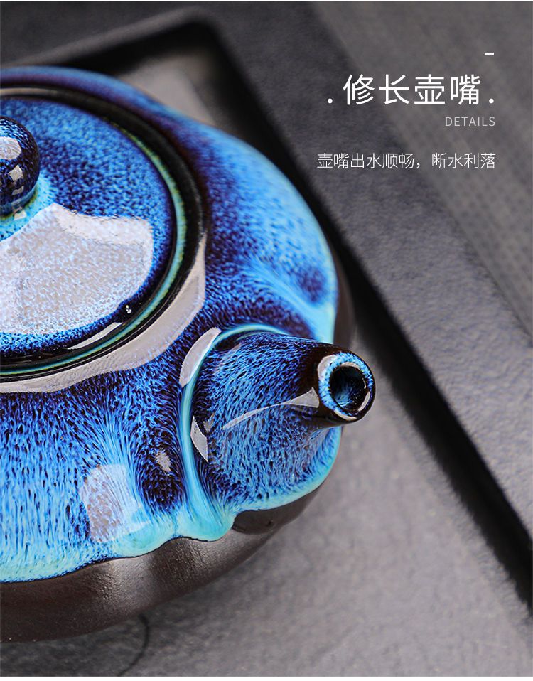 Ấm trà gốm tráng men