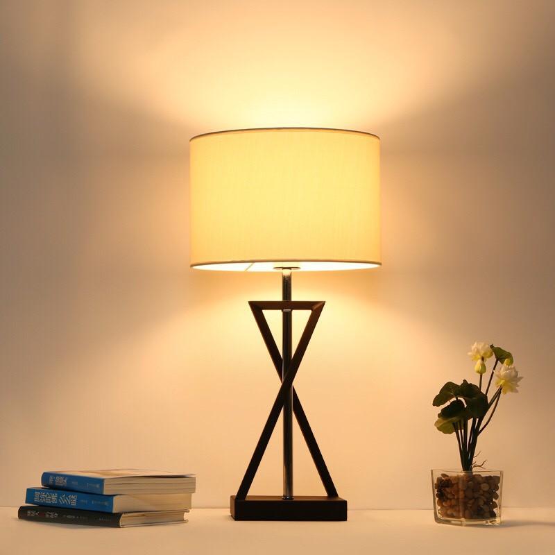 Đèn ngủ để bàn cao cấp-3 chế độ ánh sáng