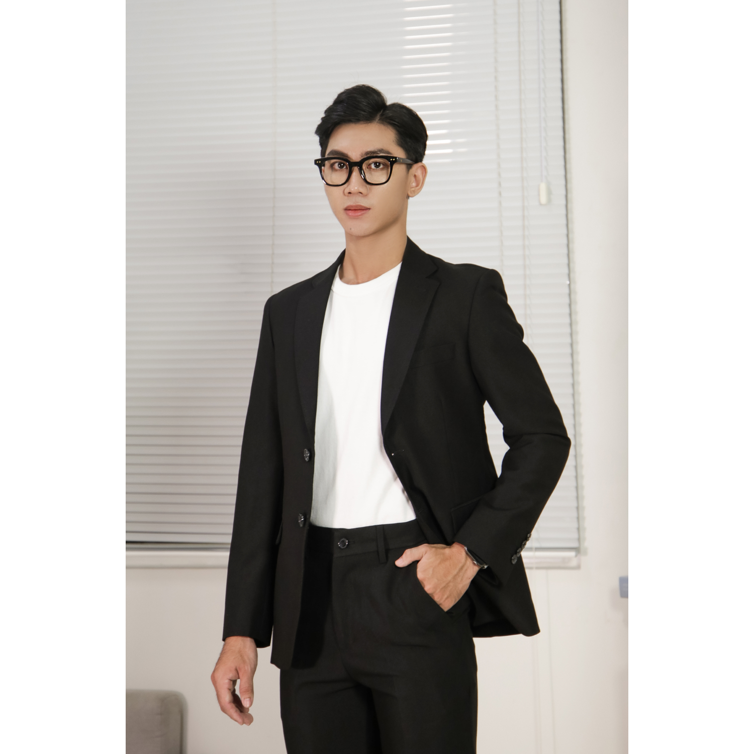 Bộ suit công sở may đo, thiết kế hai hàng khuy đơn, BASIC-SUIT-4 kiểu dáng Slim Fit, phong cách thanh lịch và sang trọng - HY.WO