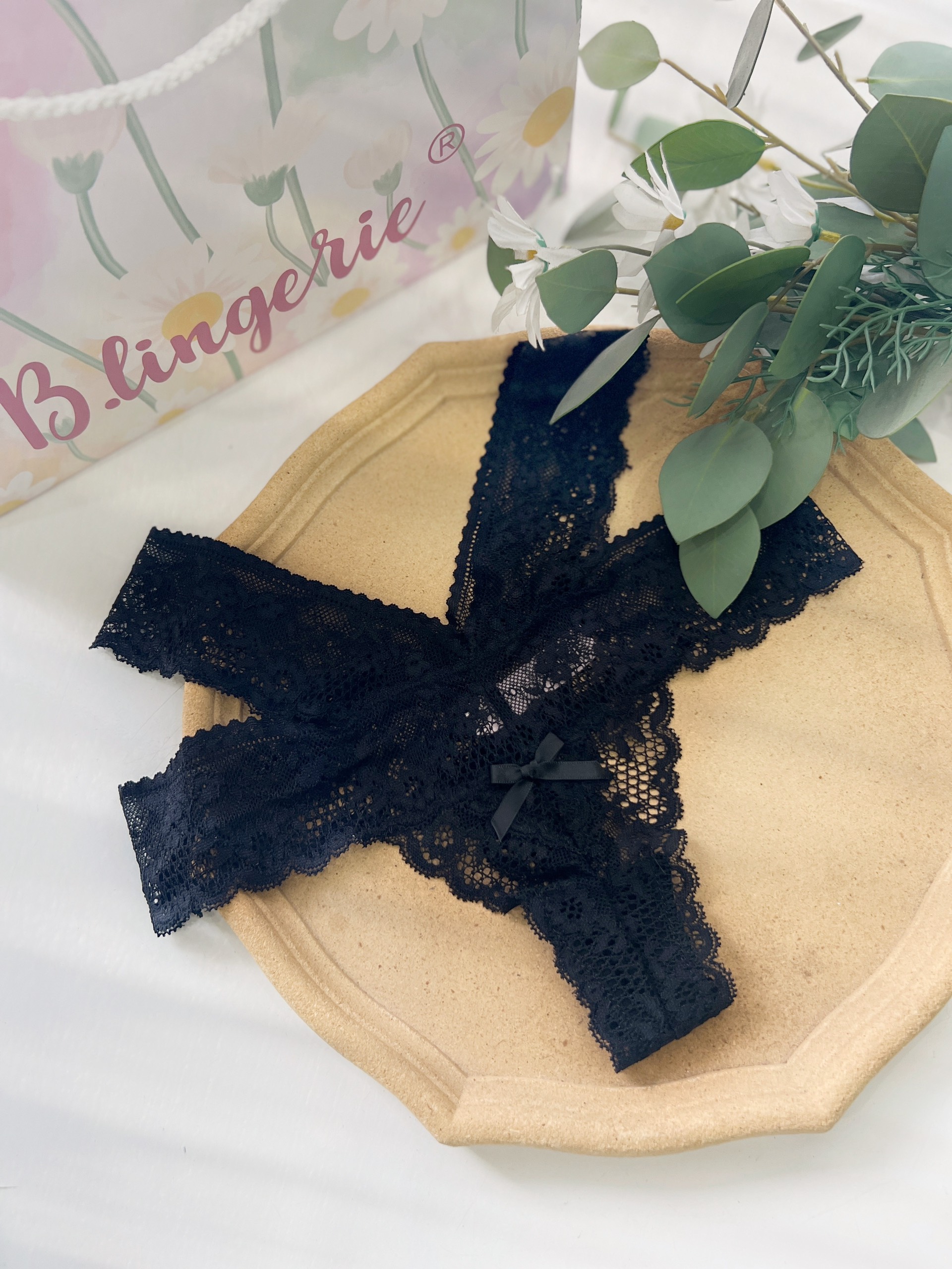 Quần Lót Ren Hoa - B.Lingerie