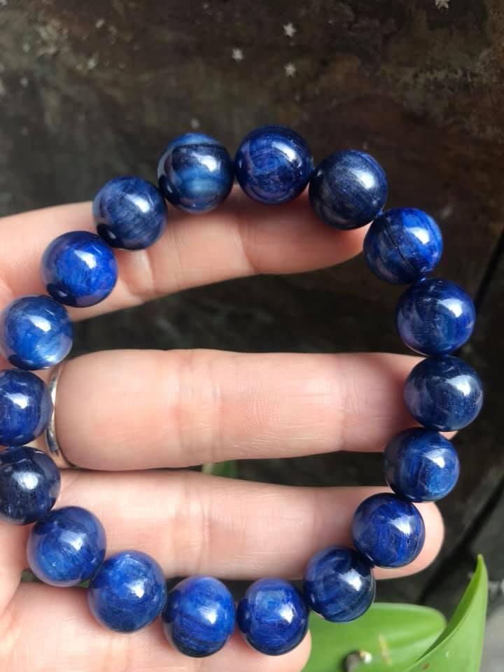CHIẾC LẮC TAY ĐÁ KYANITE HÀNG CAO CẤP ĐÁ THIÊN NHIÊN  SIZE 11LY5 MÀU XANH DƯƠNG ĐẬM ĐẸP TUYỆT VỜI  DÀNH CHO NỮ MỆNH THỦY MỆNH MỘC