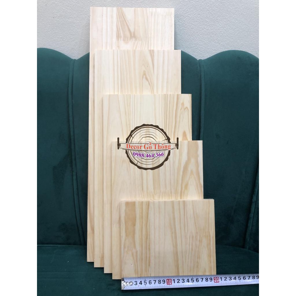 Gỗ thông tấm 20x100cm nhẵn mịn đẹp thẳng