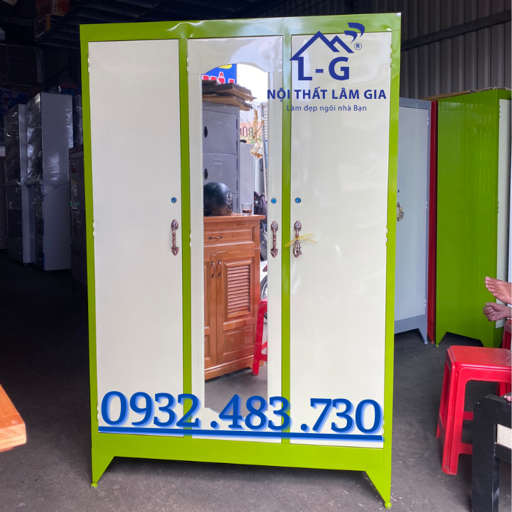 Tủ sắt 3 cánh đựng quần áo sơn dầu - SD3C-02H