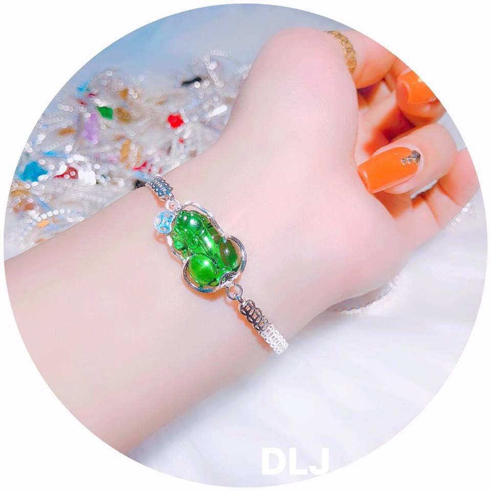 LẮC TAY MẶT NGHÊ - TỲ HƯU