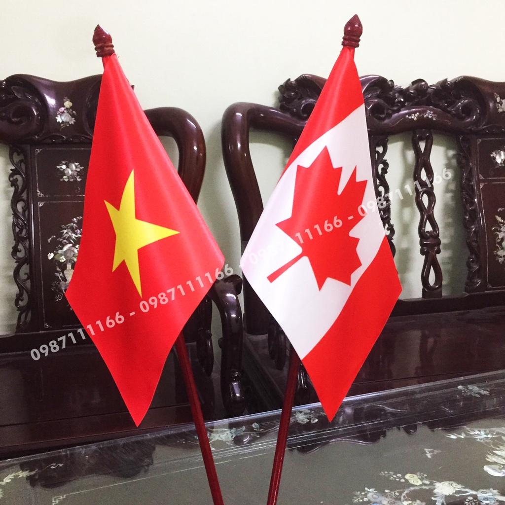Cờ Để Bàn Đế gỗ Cắm 2 cờ Việt Nam - Canada In Kỹ Thuật Số