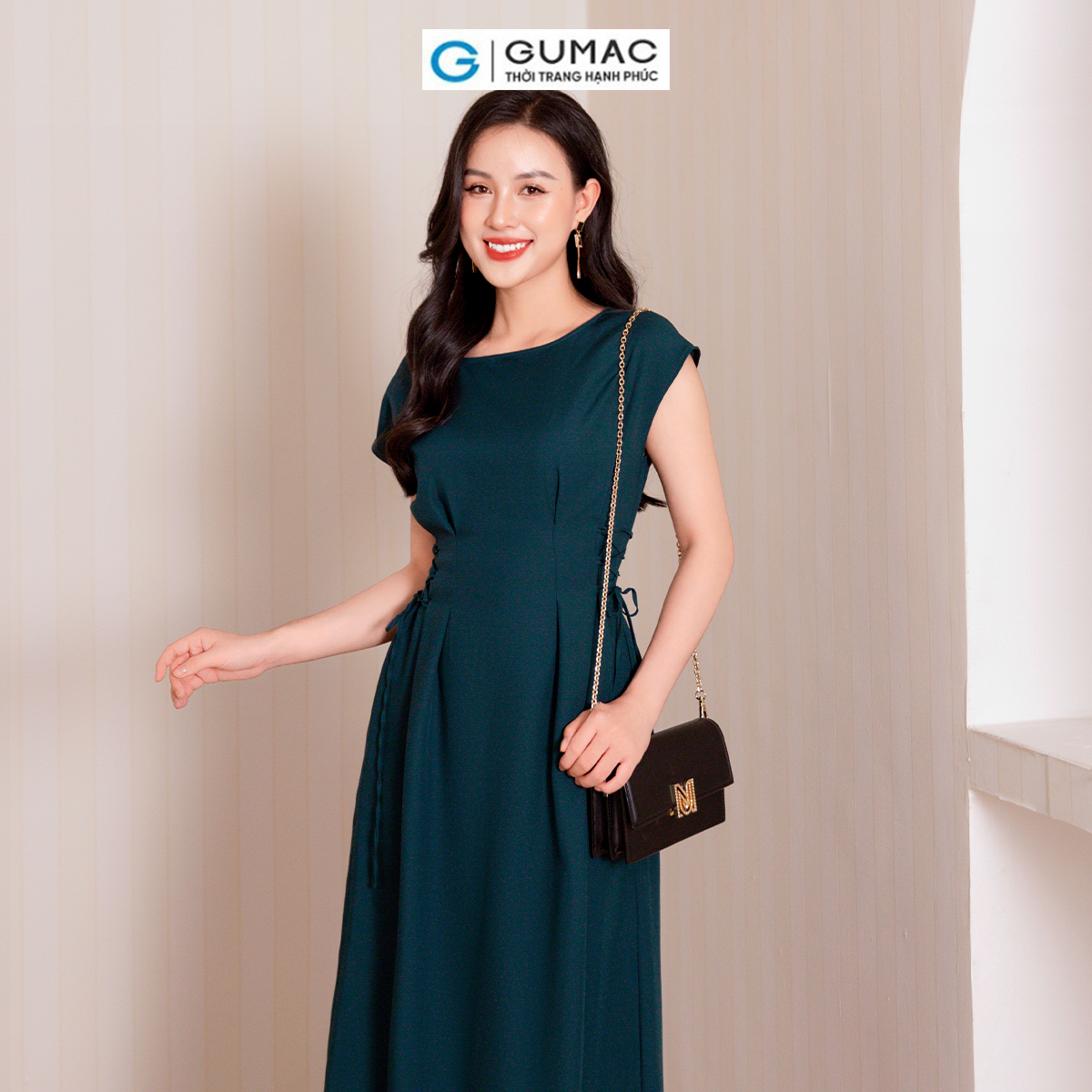 Đầm A thắt dây eo thời trang GUMAC DD10057