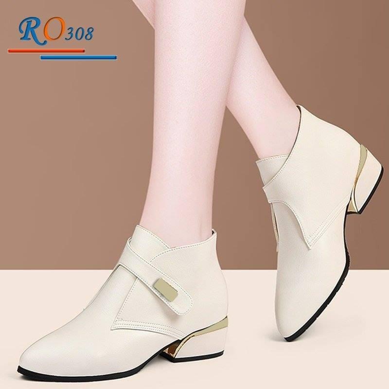 Giày boots nữ cổ ngắn 4p hàng hiệu rosata đẹp hai màu đen kem ro308