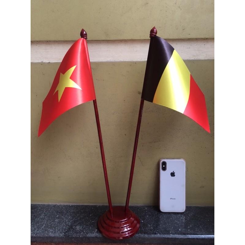 Cờ để bàn việt nam đức
