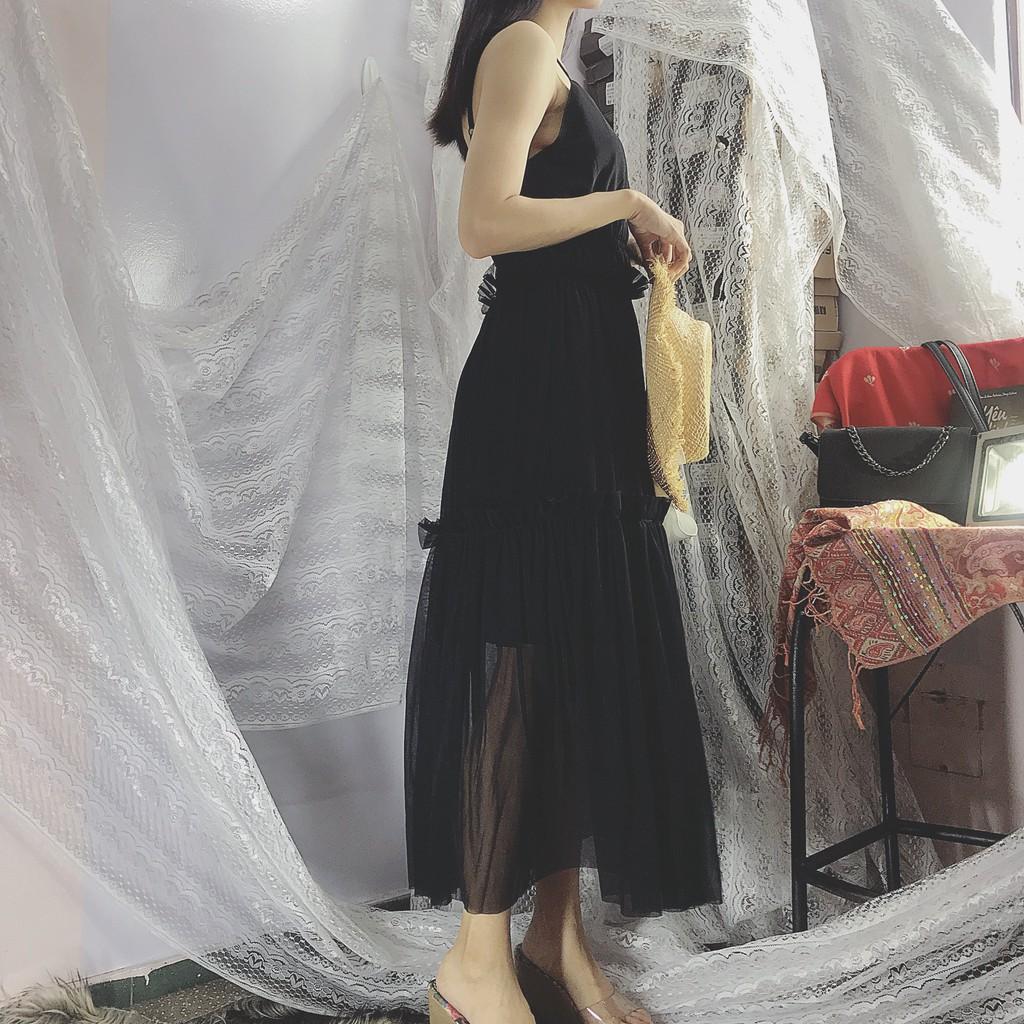 Đầm hai dây màu đen