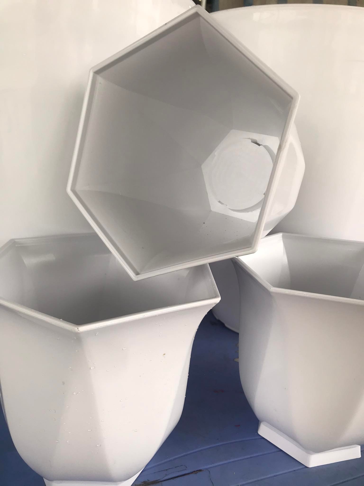 Chậu Nhựa Trồng Cây Cảnh, Hoa Trong Nhà Linh Lan Kt 23 x20cm Màu Trắng