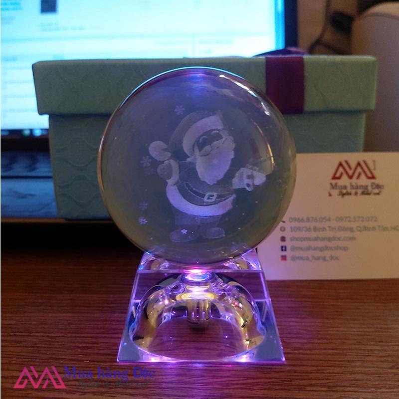 Bộ quà tặng giáng sinh 2021 Quả cầu pha lê đèn led 3d ông già noel