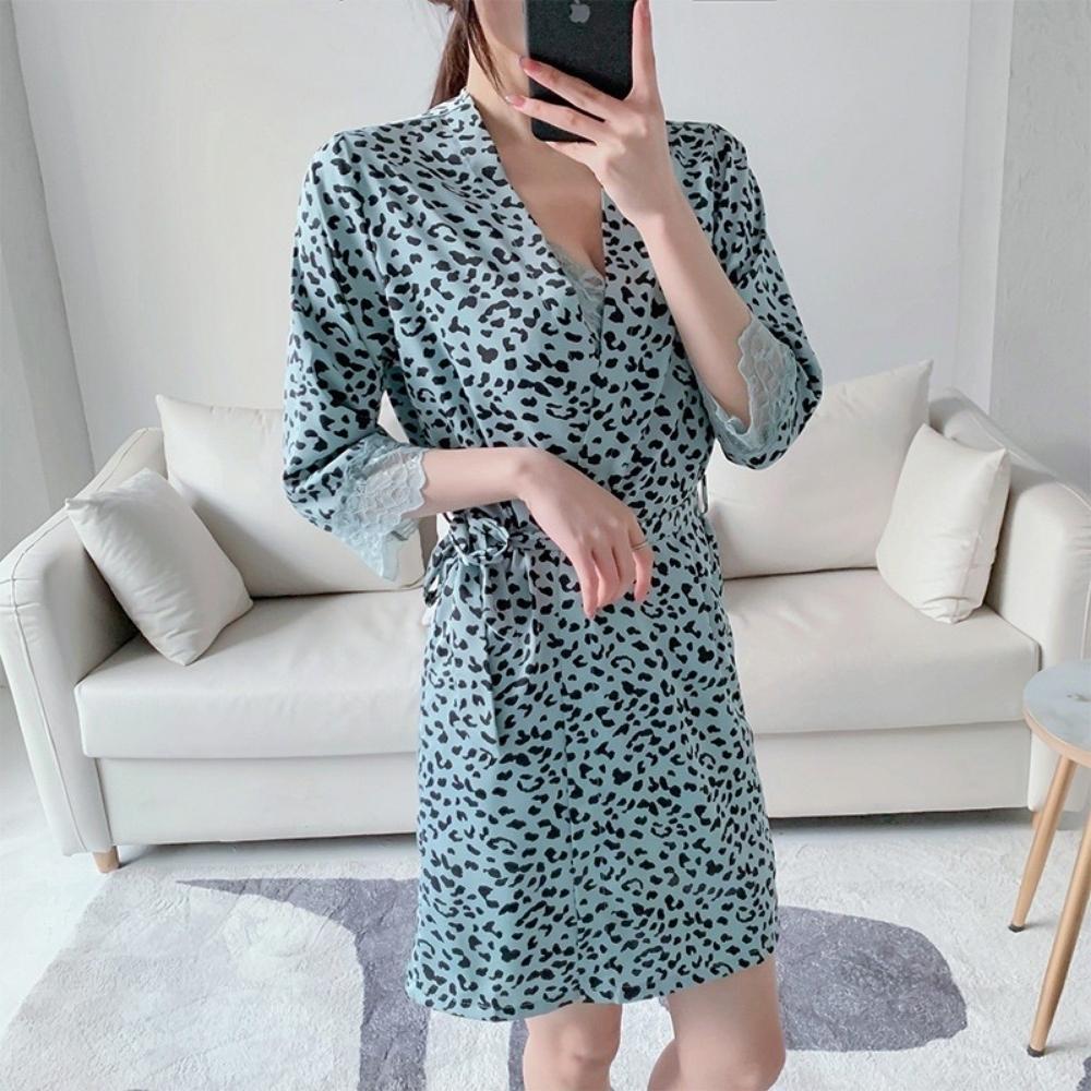 Set áo choàng kèm váy ngủ 2 dây gợi cảm VILADY - S109 kiểu tay dài phối ren bo gấu xinh Sexy chất liệu lụa Pháp cao cấp