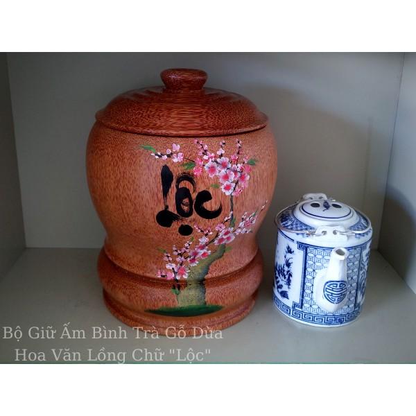 Bộ Bình Trà Gỗ Dừa Có Chân Sang Trọng Vẽ Hoa Văn Lồng Chữ "Phúc"; "Lộc"; "Thọ" - Bình Trà 700 - 900ml