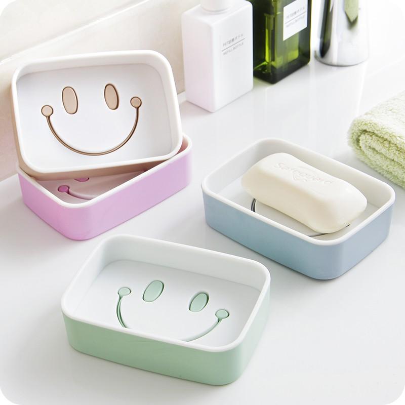 Hộp đựng xà phòng mặt cười 2 lớp giúp bạn có thể sử dụng để xà bông hoặc các vật dụng nhỏ HT632 - Giao Ngẫu Nhiên
