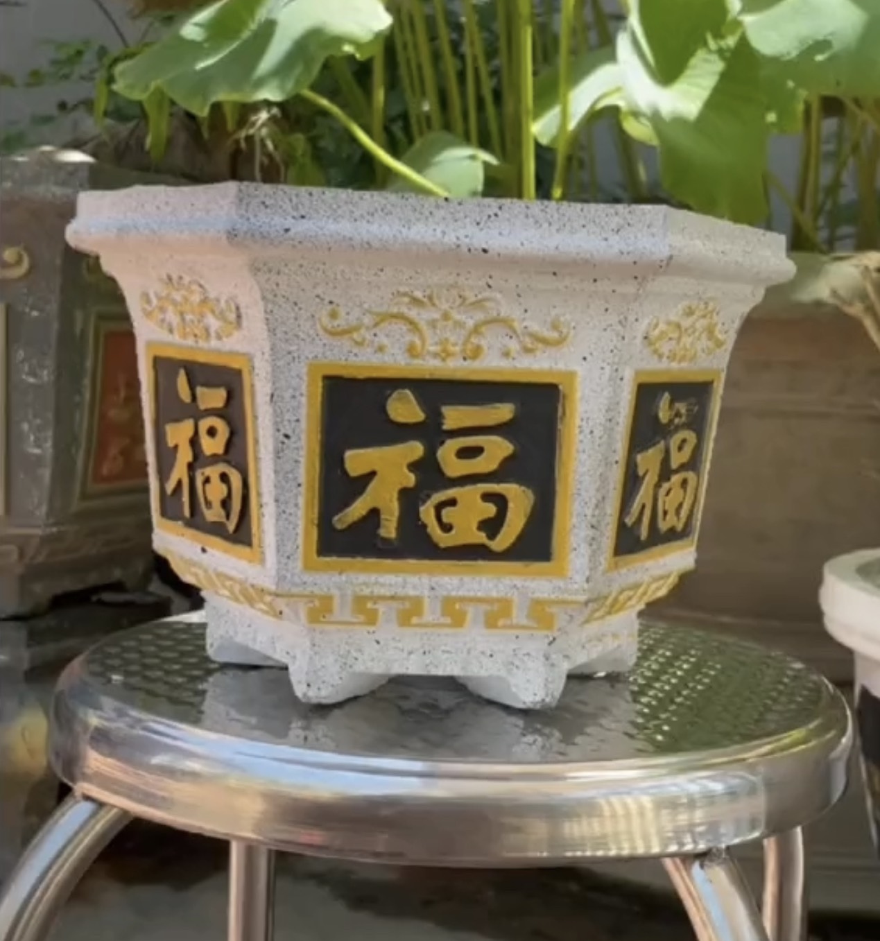 Khuôn đúc chậu cảnh lục giác 25 khuôn có lòng trong